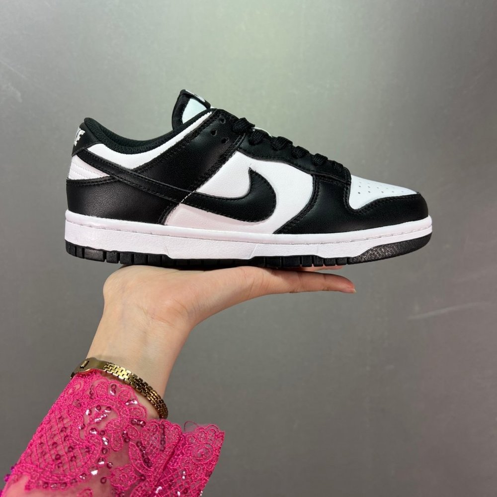 Nike Dunk Low Casual sneaker for women